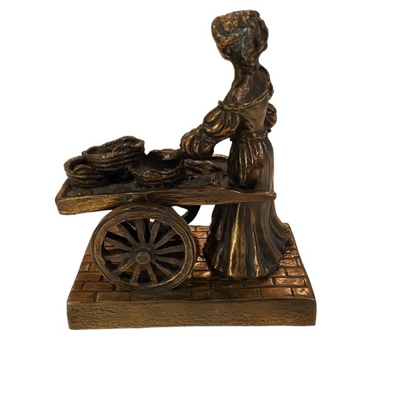 Rynhart Molly Malone "Striving Against Adversity" Small Bronze Sculpture - Picture 6 of 9
